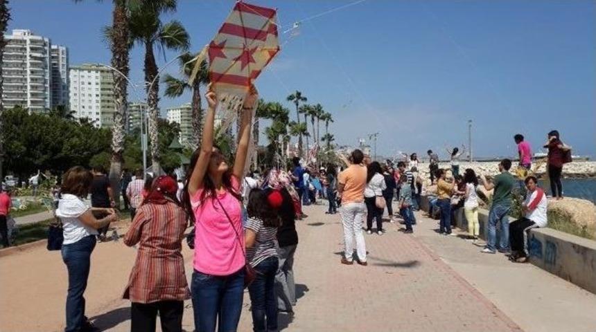 Tegv Mersin &Ouml;ğrenim Birimi U&ccedil;urtma Şenliği D&uuml;zenledi