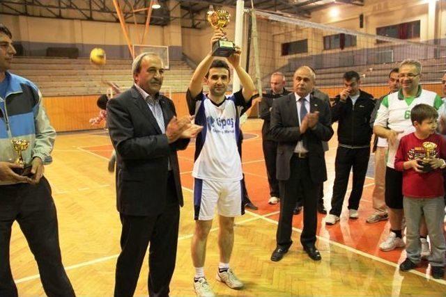 Eğitim-bir-sen den Masa Tenisi Ve Voleybol Turnuvası 1