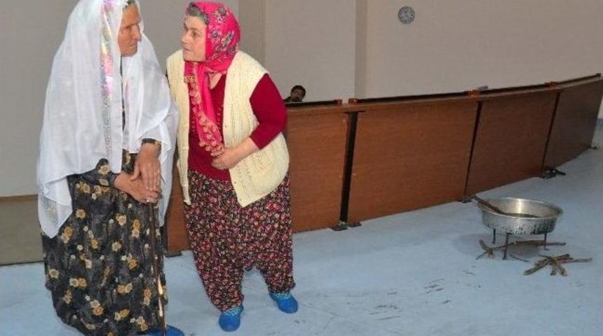Arslank&ouml;yl&uuml; Kadınlar &Uuml;niversitede