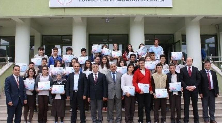 Giresun&rsquo;da 298 &Ouml;ğrenci Ve &Ouml;ğretmen Daha Tablet Bilgisayara Kavuştu