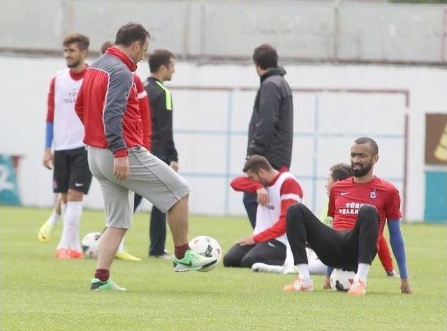 Trabzonspor, Galatasaray Ma&ccedil;ı Hazırlıklarını S&uuml;rd&uuml;rd&uuml; 3