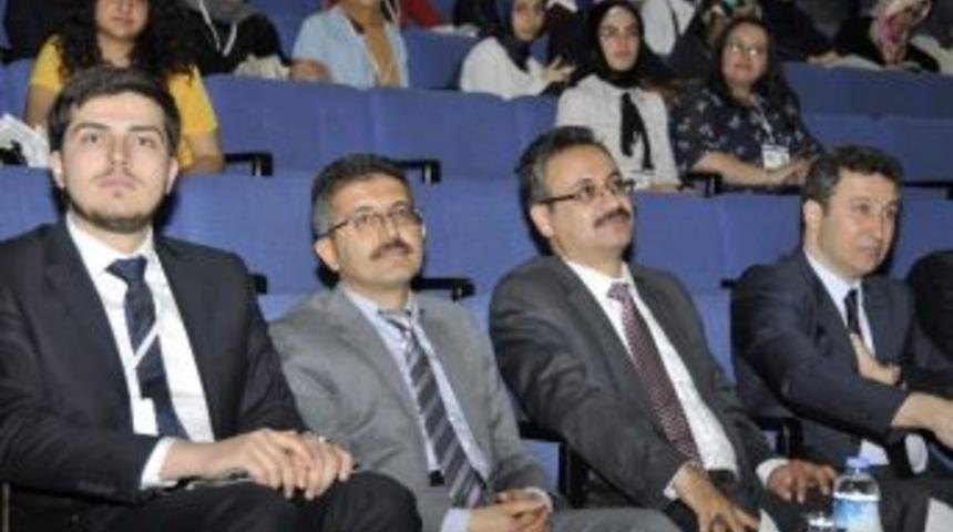 Sel&ccedil;uk&rsquo;ta 1. Ulusal Tıp &Ouml;ğrenci Kongresi