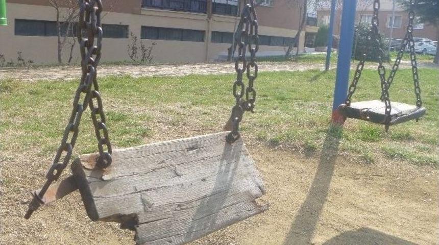 Bilecik&rsquo;te &Ccedil;ocuk Oyun Parkları Yenilendi