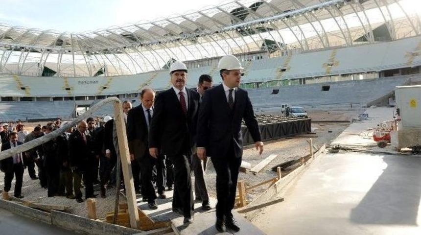 Bakan Kılı&ccedil; Yeni Stadyumu İnceledi