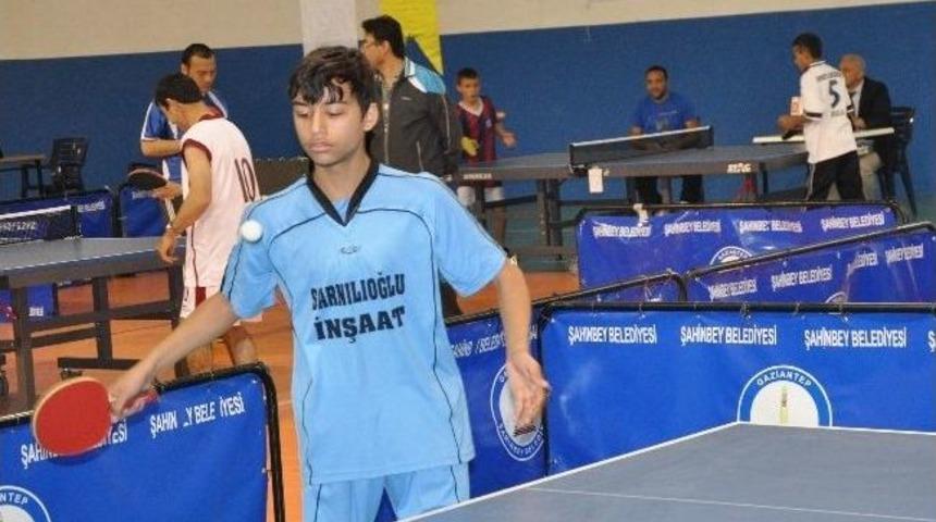 Tossfed 2. B&ouml;lgesel Masa Tenisi Şampiyonası Gaziantep&rsquo;te Başladı