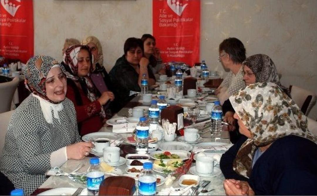 Aydın Valiliği Şehit Ve Gazi Annelerini Unutmadı