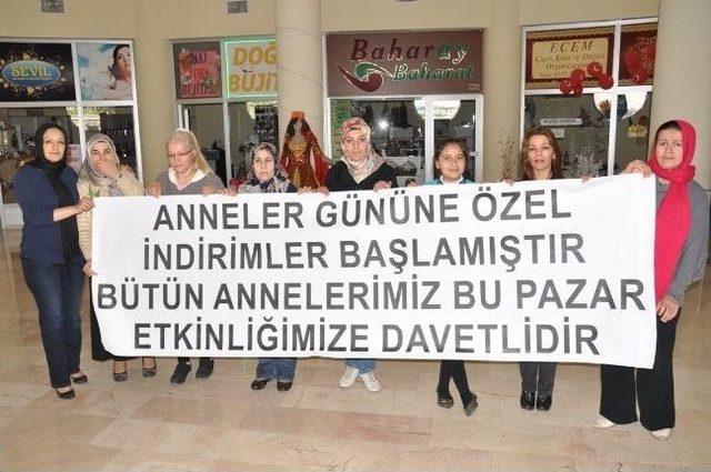 Hanımlar &Ccedil;arşısın Da &ldquo;anneler G&uuml;n&uuml;&rdquo; S&uuml;rprizi 1