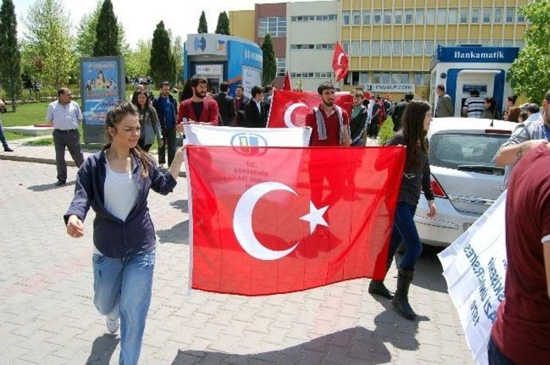Esog&uuml;&rsquo;de &Ccedil;ıkan Olaylar Protesto Edildi
