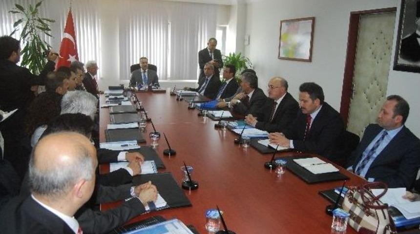 Eğitim Yatırımlarını G&ouml;r&uuml;şt&uuml;ler