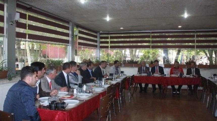 Başkan Asya, Basın Mensupları Ve Mahalle Muhtarları İle Bir Araya Geldi