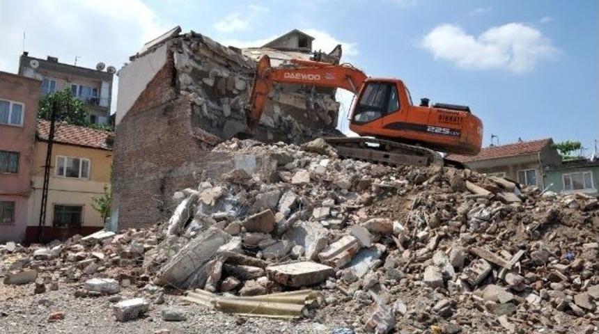 Osmangazi Belediyesi&rsquo;nden Koğuk&ccedil;ınar&rsquo;ın &Ccedil;ehresini Değiştirecek Meydan