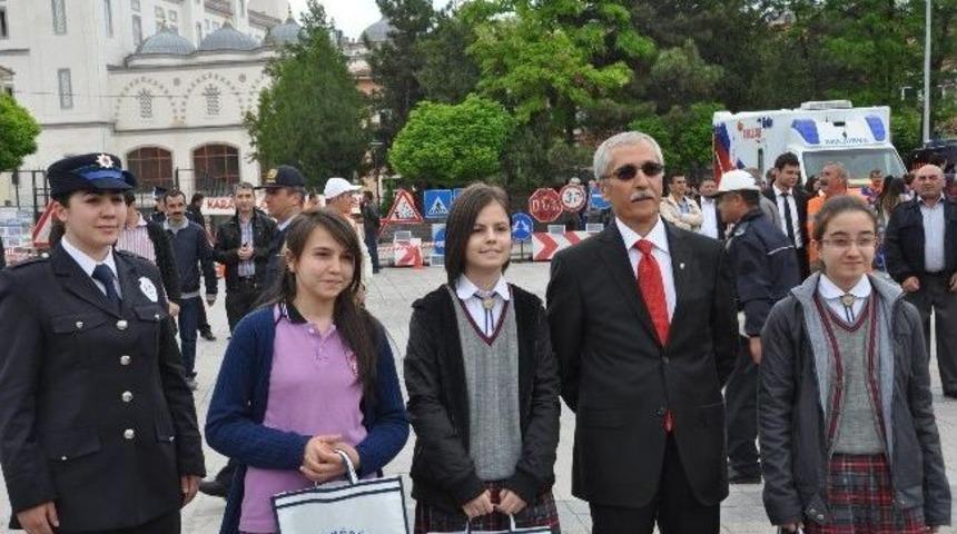 Kırıkkale&rsquo;de Karayolu G&uuml;venliği Ve Trafik Haftası