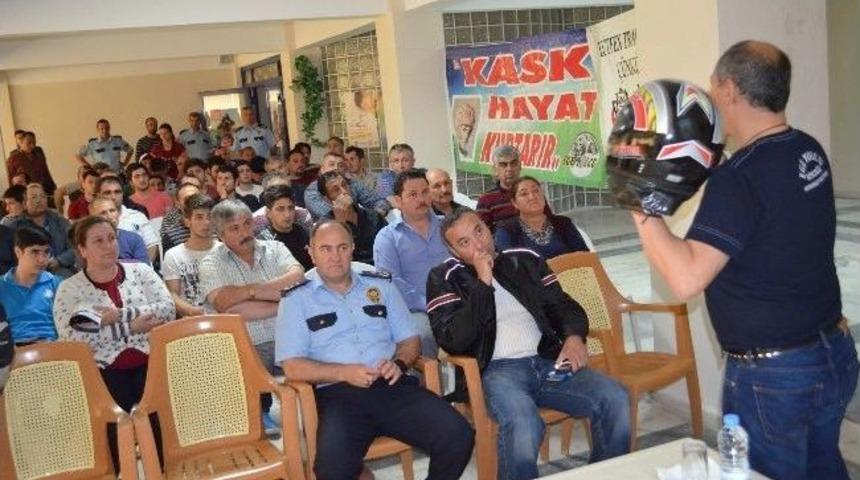 Ortaca Polisi 100 Motosiklet S&uuml;r&uuml;c&uuml;s&uuml;ne Kask Dağıttı