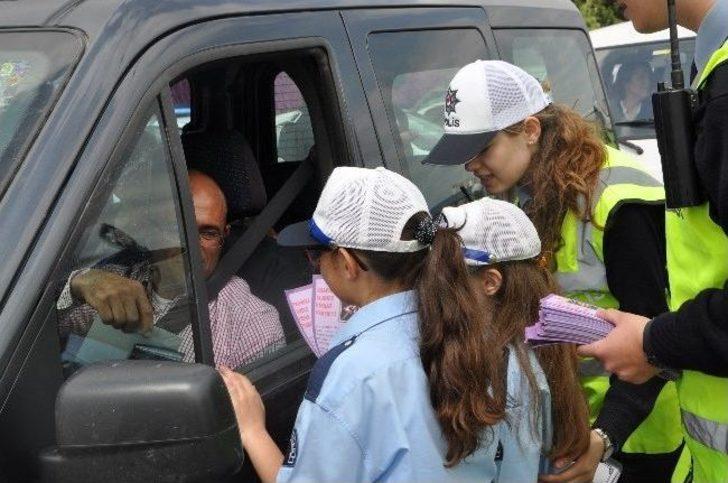 Sivil Polisler Minik Polislerin Denetimine Takıldı G3