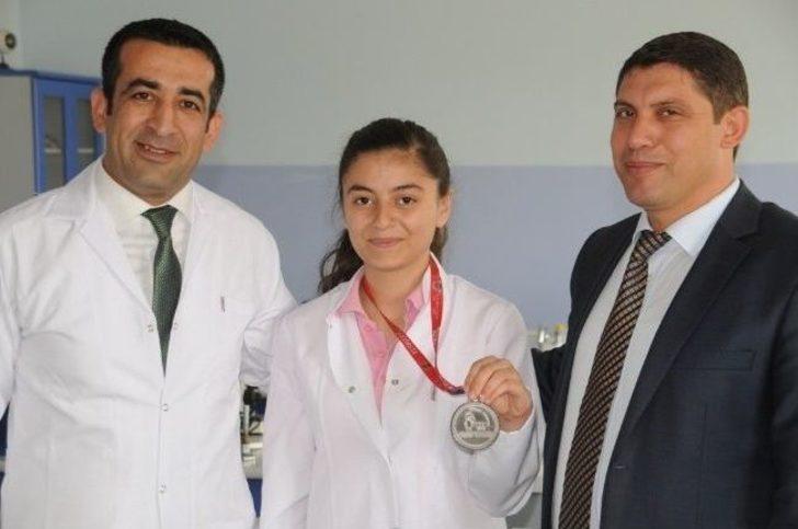 Cizre Fen Lisesi Proje Yarışmasında Dünya İkincisi Oldu G1