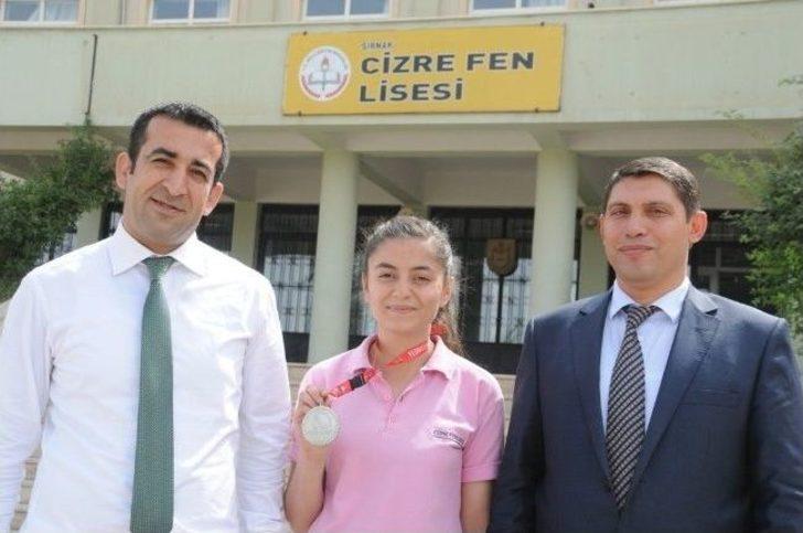 Cizre Fen Lisesi Proje Yarışmasında Dünya İkincisi Oldu G2