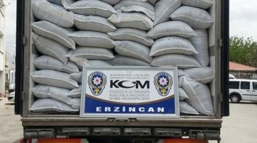 Erzincan&rsquo;da 18 Ton Ka&ccedil;ak &Ccedil;ay Ele Ge&ccedil;irildi