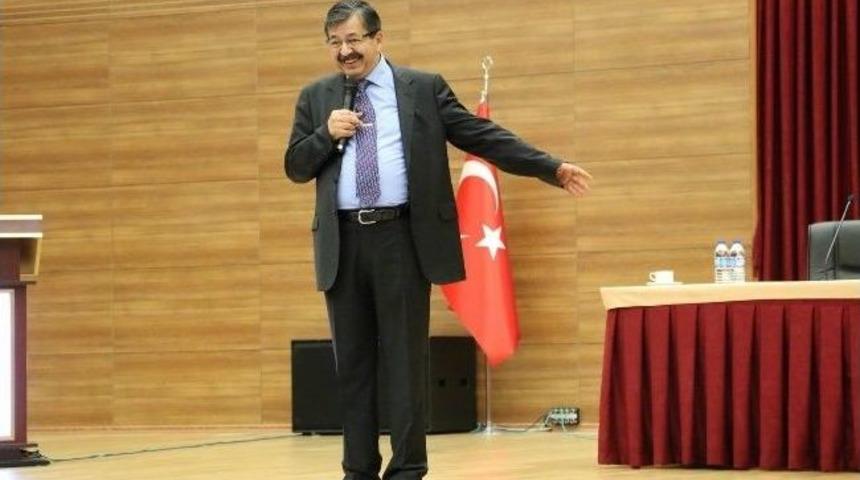 S&ouml;z Sanatının Ustası Hayati İnan&ccedil;&rsquo;tan Konferans