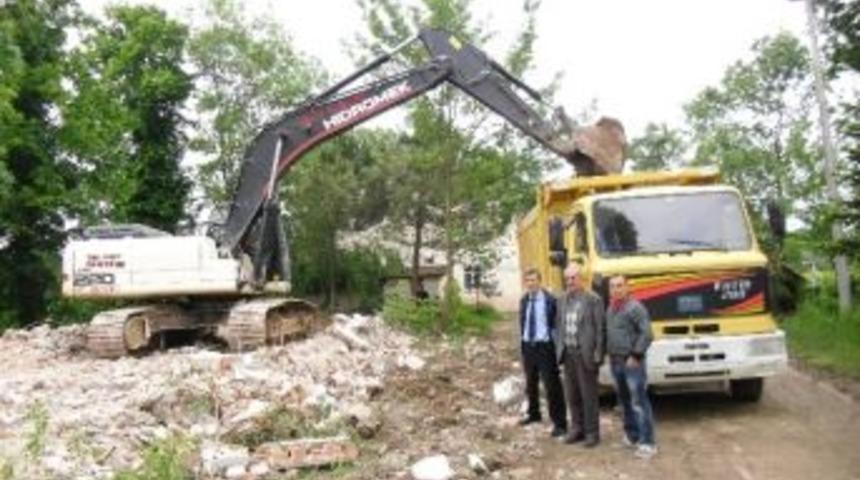 Sağlık Ocağı On Beş Yıl Sonra Yıkıldı