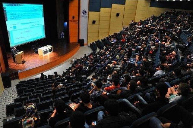 'ikinci Abdülhamid Han'ın Dehası' Konferansı Gerçekleşti