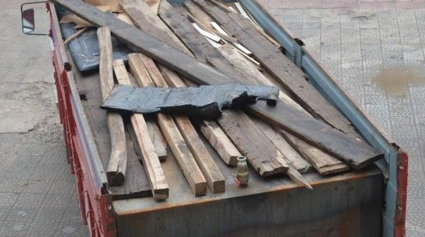 Viranşehir&rsquo;de 2 Ton Ka&ccedil;ak Akaryakıt Ele Ge&ccedil;irildi