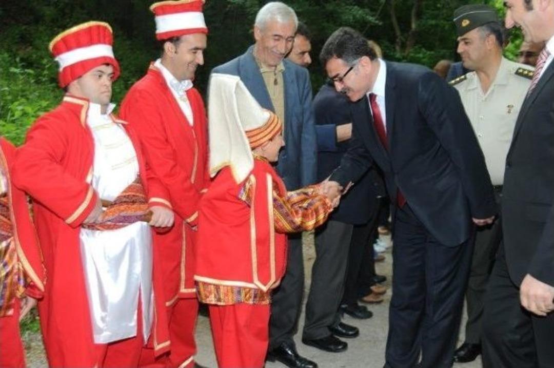 Vali Turhan Engellilerle Buluştu