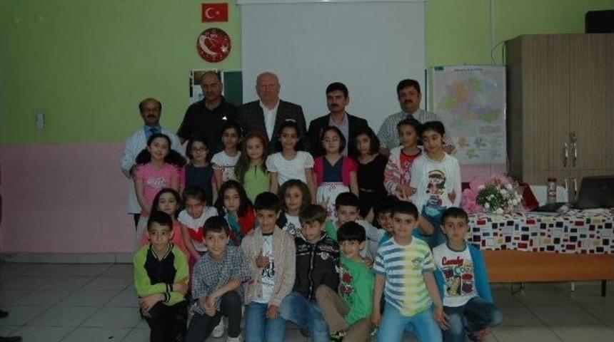 Milli G&uuml;reş&ccedil;iden &Ouml;ğrencilere &ldquo;g&uuml;ven-&ouml;zg&uuml;ven&rdquo; S&ouml;yleşisi