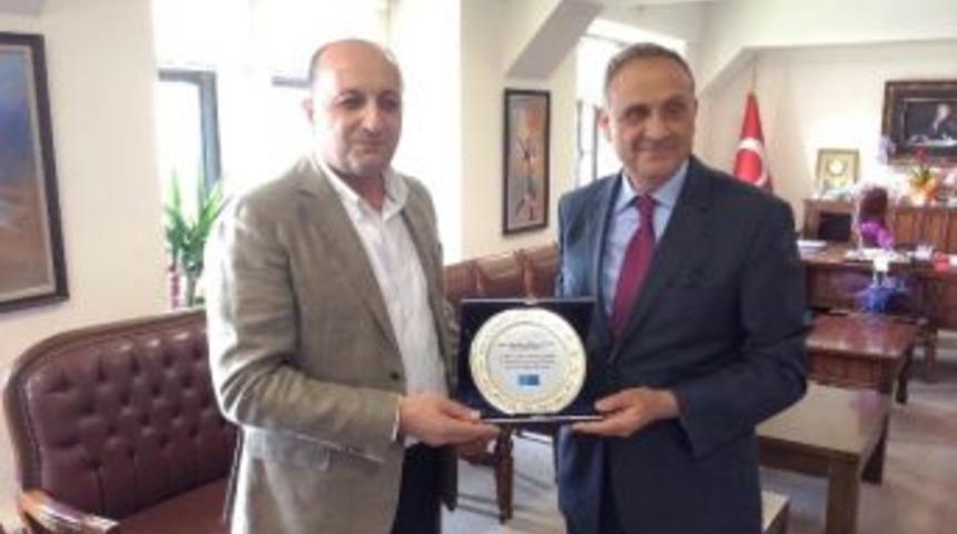 Başkan Badem&rsquo;e T&uuml;rk Telekom&rsquo;dan Şilt