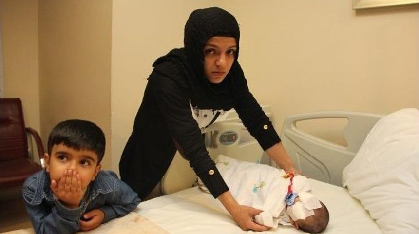 13 G&uuml;nl&uuml;k Bebeğe Katarakt Ameliyatı