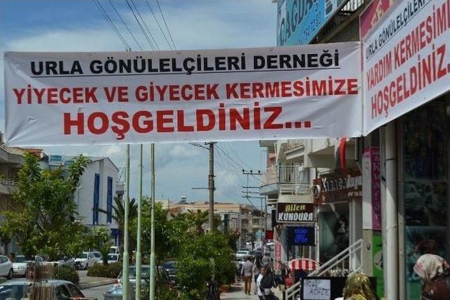 Urla Gönül Elçileri Derneği Kermes Düzenledi