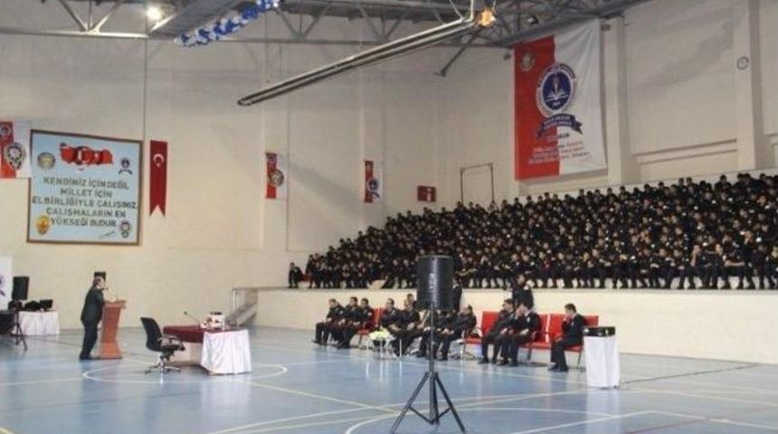 Polis Okulu &Ouml;ğrencilerine M&uuml;ft&uuml; &Ccedil;ınar&rsquo;dan Konferans