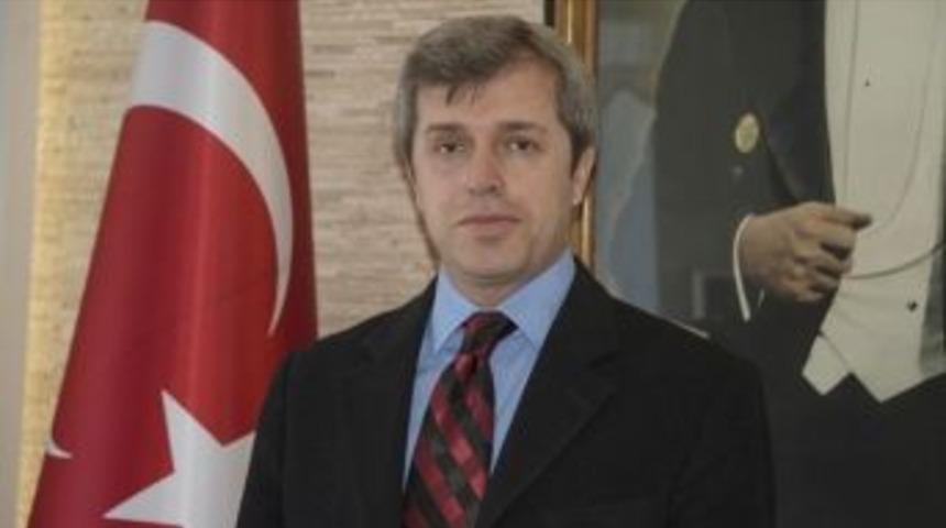 &Ccedil;anakkale Valisi &Ccedil;ınar'dan Anneler G&uuml;n&uuml; Mesajı