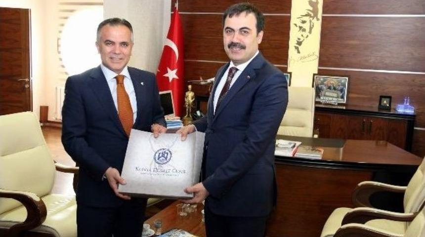 Kto Başkanı &Ouml;zt&uuml;rk&rsquo;ten, Sivas Ticaret Ve Sanayi Odasına Ziyaret