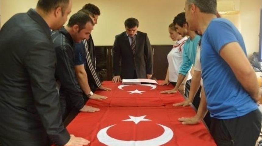 Spor Antren&ouml;rlerine Yemin T&ouml;reni