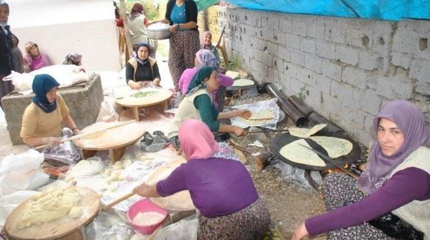 Demre'de 82 Yaşındaki Hayırsever Arsasını Okula Bağışladı