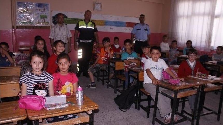 Sel&ccedil;uk'ta Trafik Haftası Eğitimleri Devam Ediyor