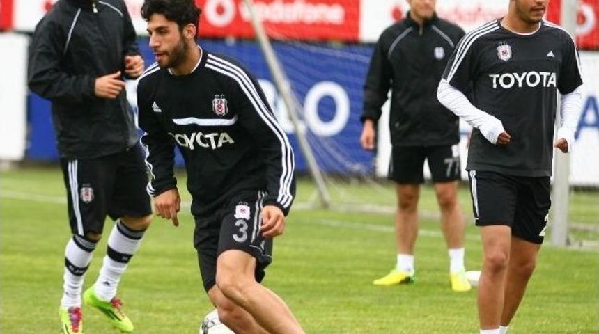 Beşiktaş, Elazığspor Ma&ccedil;ı Hazırlıklarını S&uuml;rd&uuml;r&uuml;yor