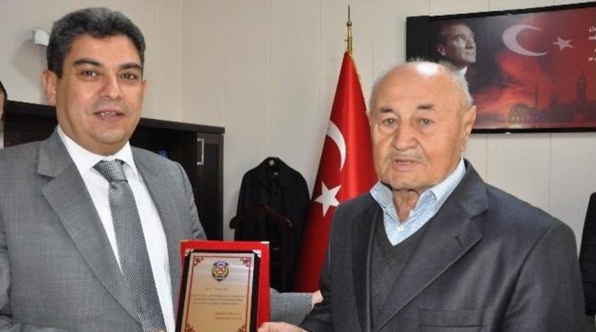 42 Yıldır Ceza Puanı Almadı, Yılın Şof&ouml;r&uuml; Se&ccedil;ildi