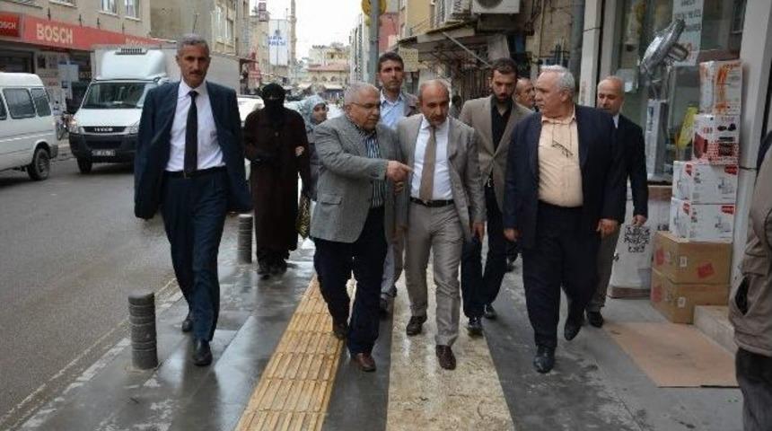 Belediye Başkanı Kara Esnaflarla Toplantılara Devam Ediyor