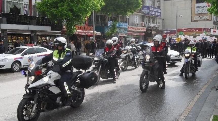 Karayolları Ve Trafik G&uuml;venliği Haftası Kutlandı
