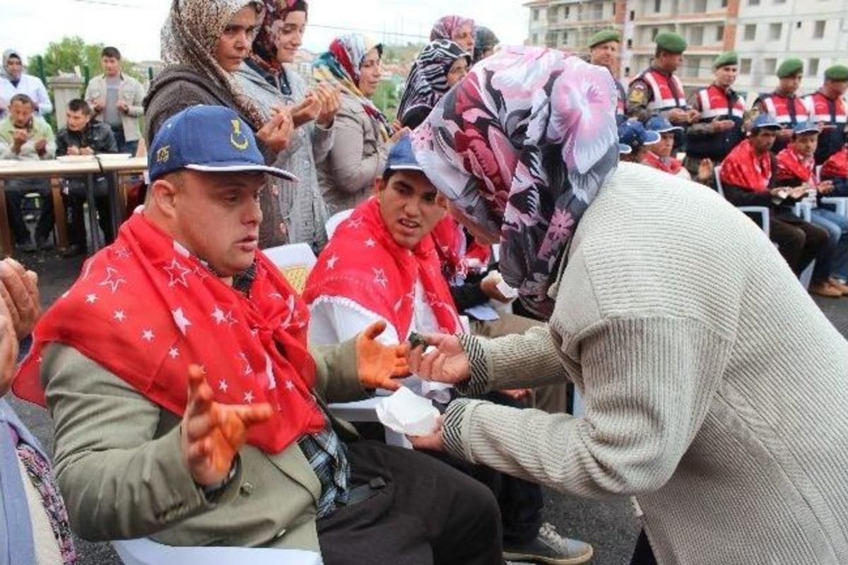 Beyşehir, Mehmet&ccedil;iklerini Askere Uğurladı