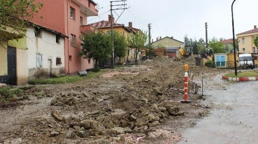 Tavşanlı &Ccedil;ukurk&ouml;y Mahallesi'nin Alt Yapısı Yenileniyor