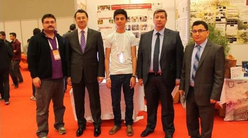Nil&uuml;fer Eğitim Kurumları T&uuml;bitak Yarışmalarında Rakip Tanımıyor