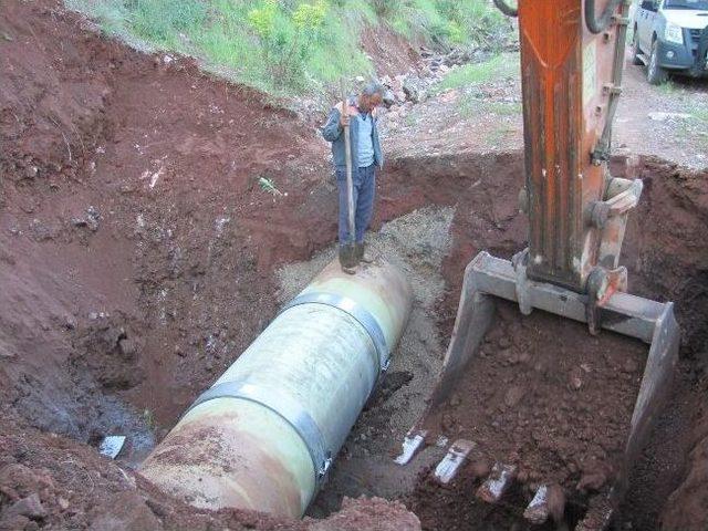 Heyelan Sonucu Patlayan Boru Arızası İki Günde Giderildi