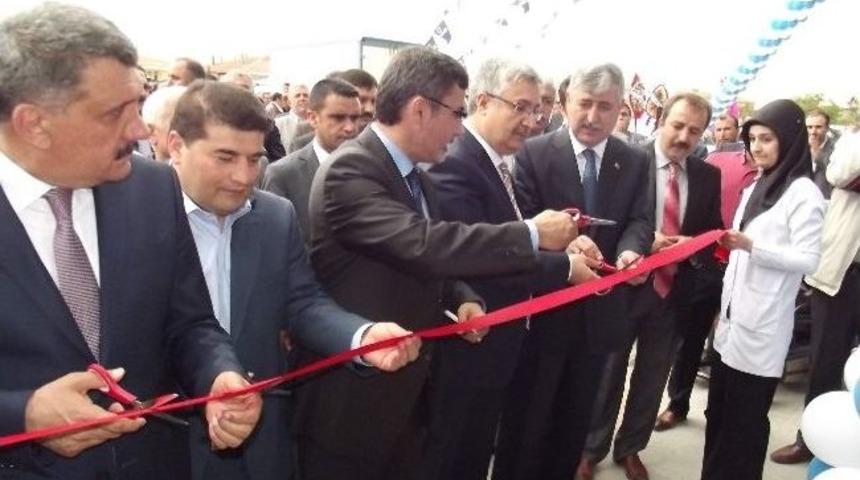 Esenlik Marketler 33&rsquo;nc&uuml; Şubesi&rsquo;ni Başharık&rsquo;ta A&ccedil;tı