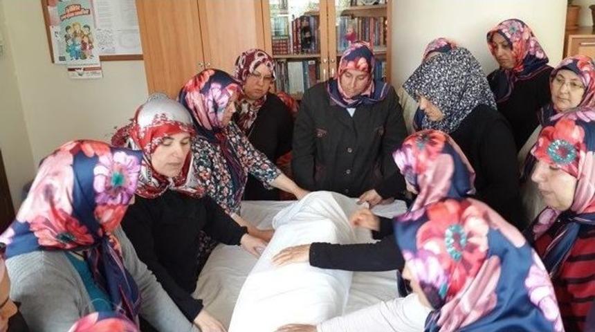 Hanımlara Cenaze Hizmetleri Kursu D&uuml;zenlendi