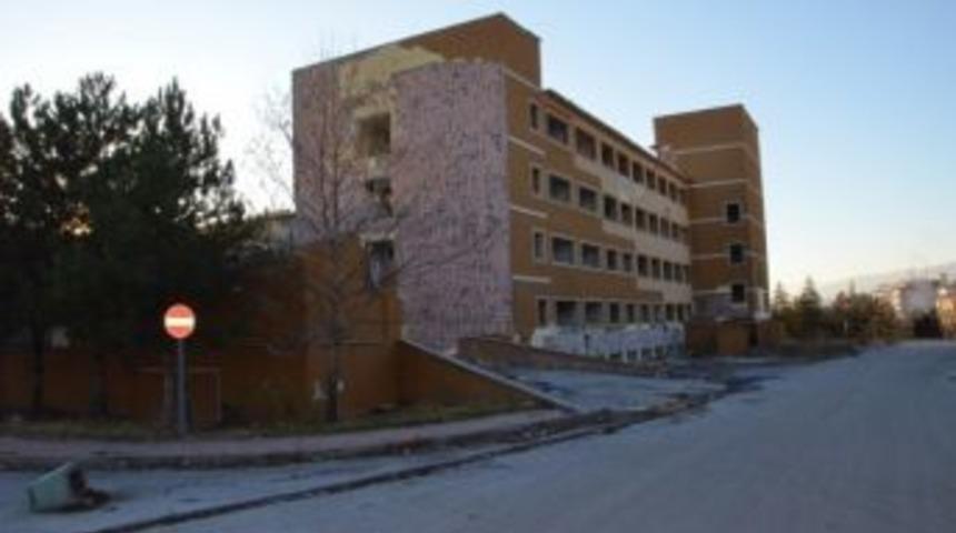 Tokat'ta Eski Hastane Ve Sağlık Ocaklarına Yıkım Kararı