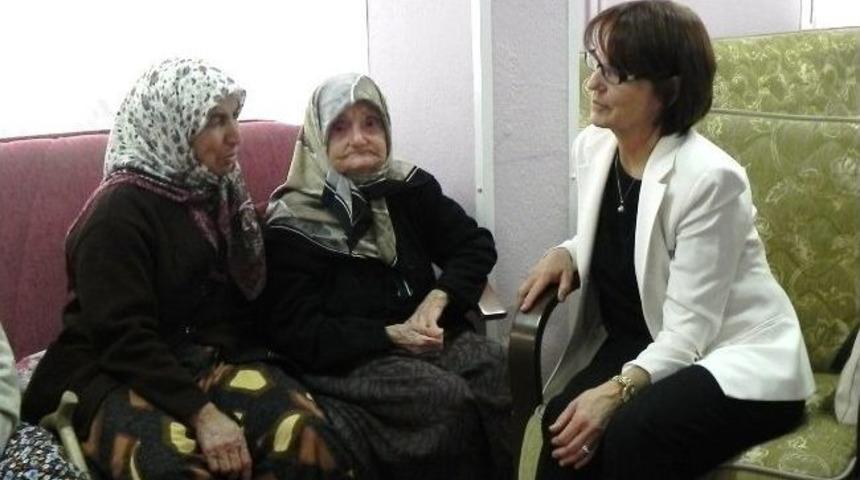 &Ouml;demiş'te Anneler G&uuml;n&uuml; Vefası