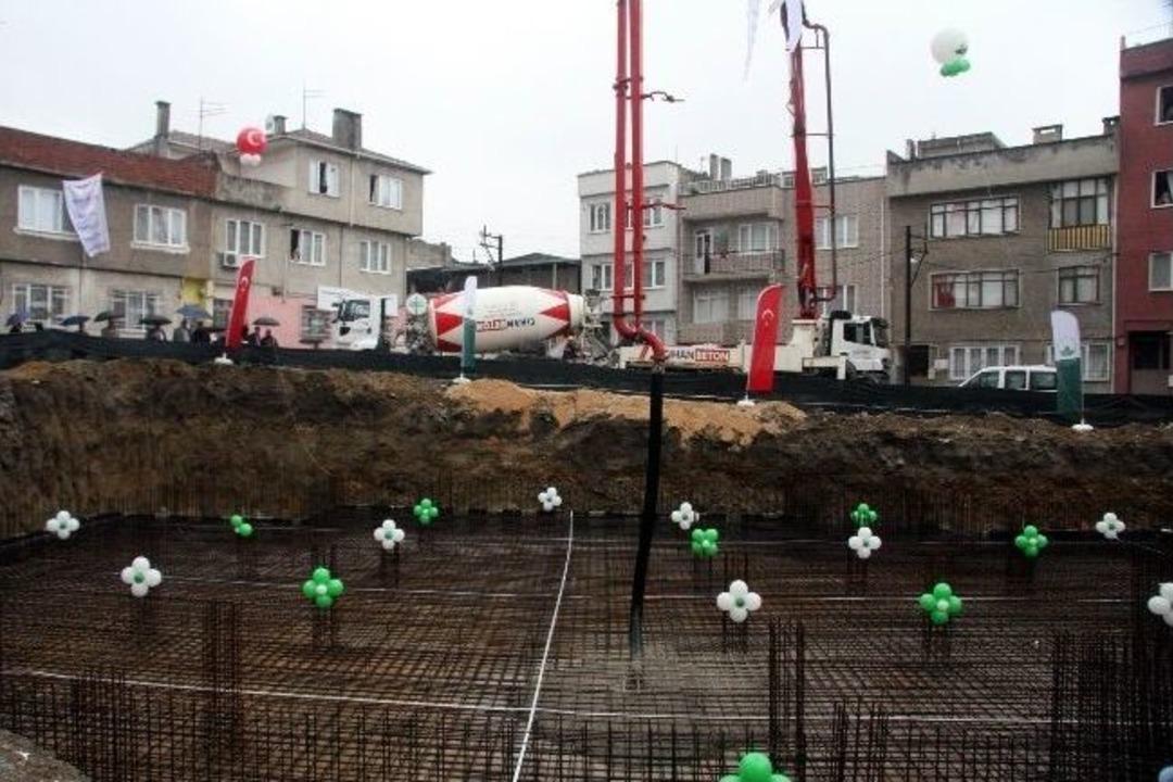 Ayg&ouml;ren Camii'nin Temeli Dualarla Atıldı