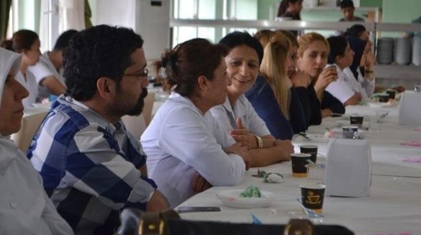 Hemşireler Stres Attı